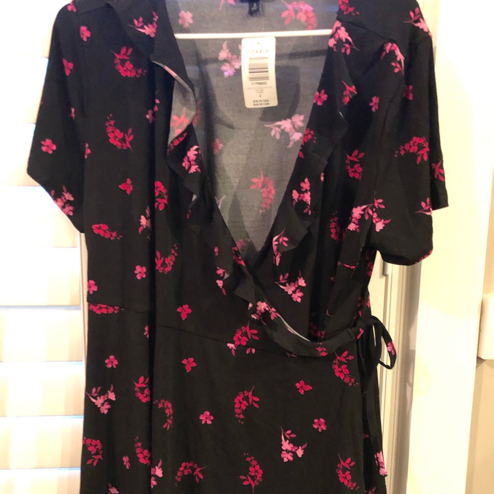 Torrid Top. Very flattering style!